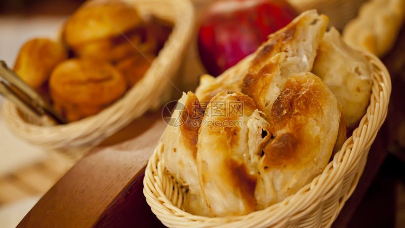 糖果自动包装机包装流程解析：从原料到成品